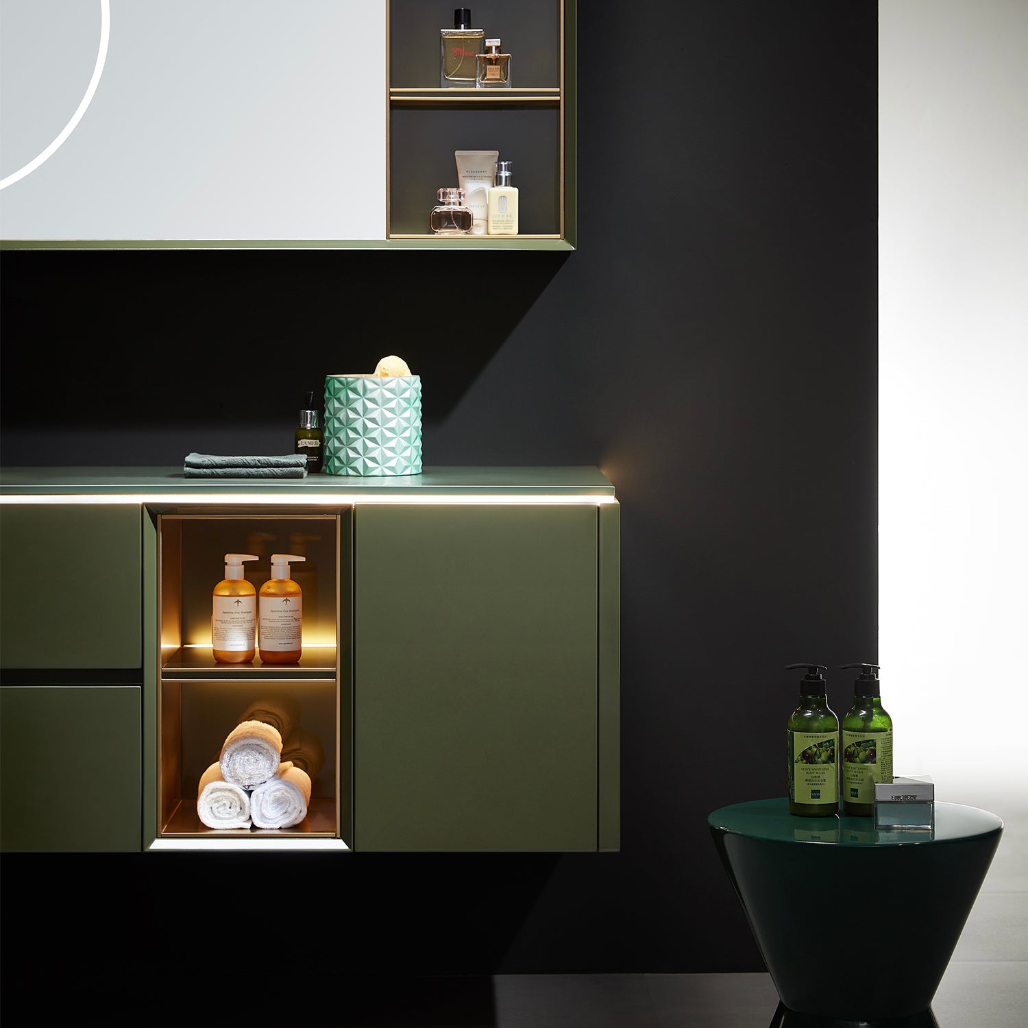 modern-green-glass-integrated-basin-bathroom-vanity-set-with-led-mirror-bv008-250728-4