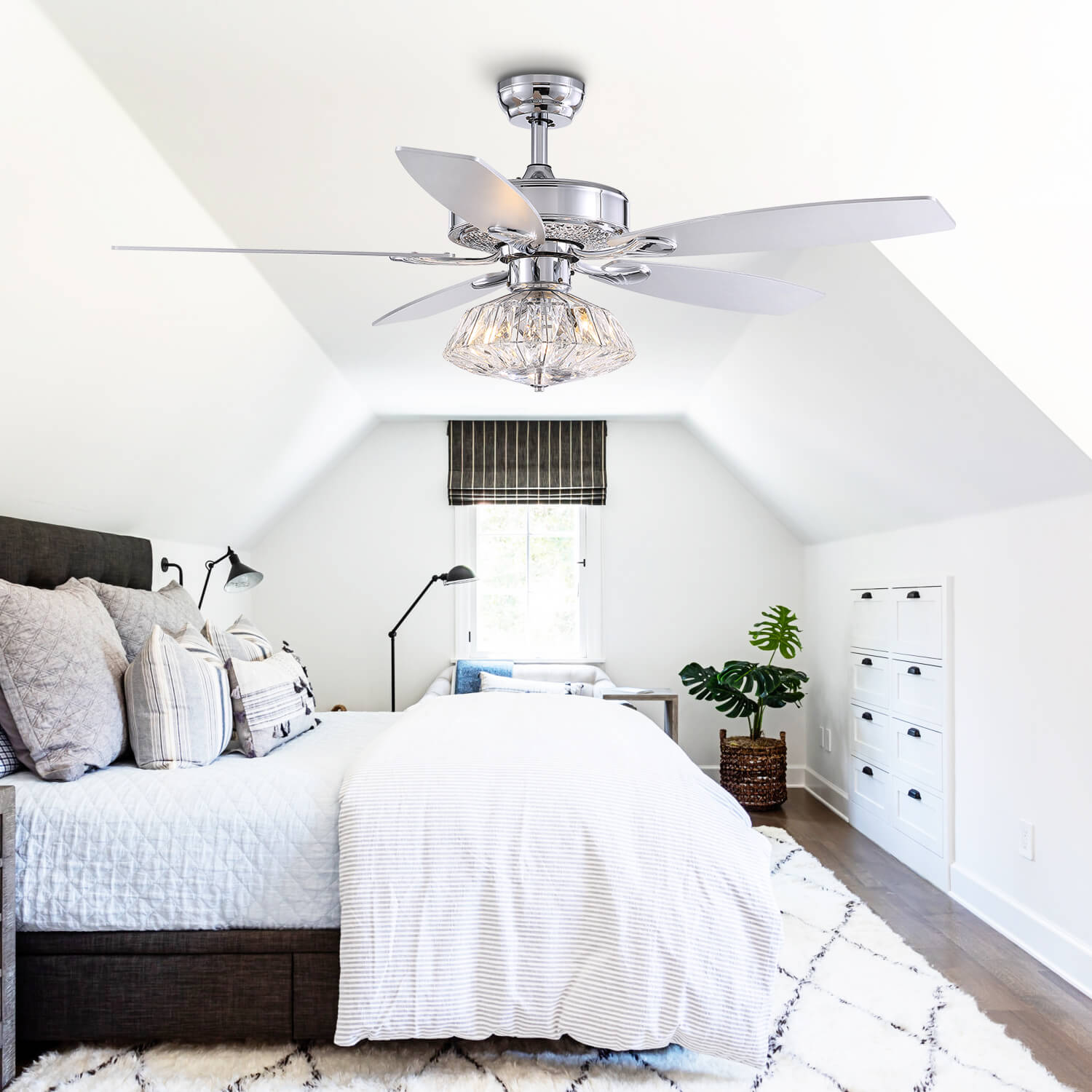 MOOONI-Ceiling-Fan-Light-Chrome-Trapezoidal-Crystal-Strip-Fandelier-50“-Bedroom