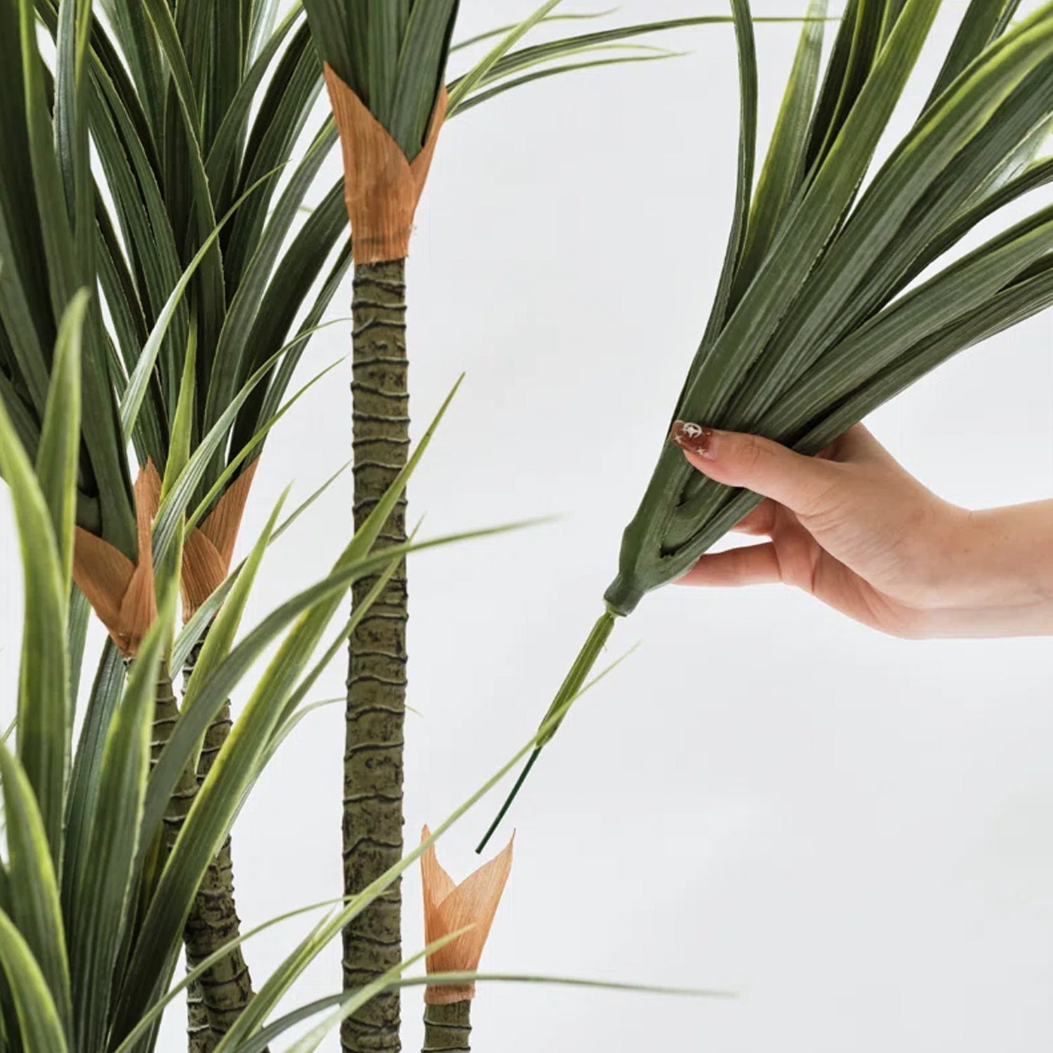 Artificial Yucca Tree in Pot – Realistic Faux Indoor Floor Plant for Home & Office Décor