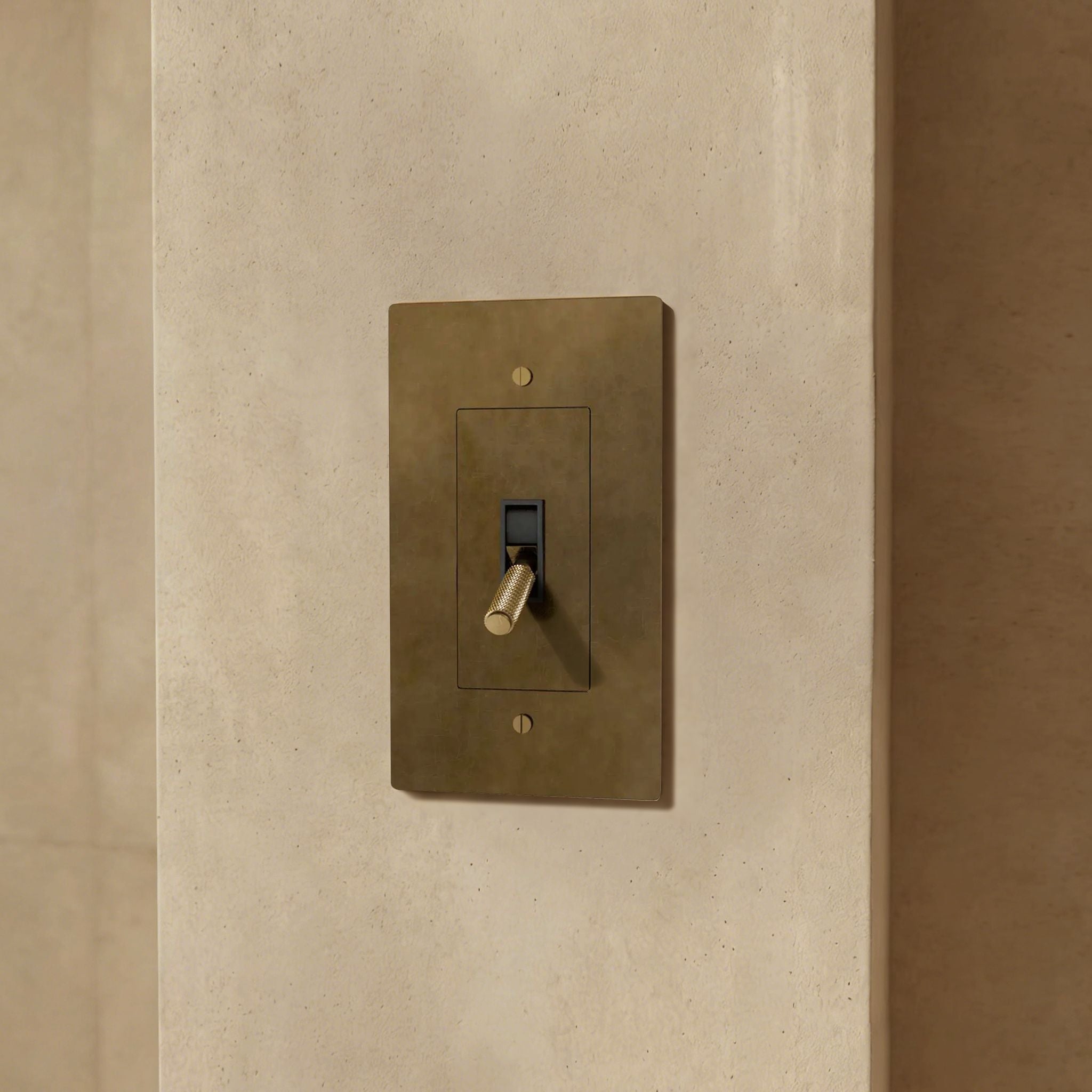 the-brass-toggle-switch-1-to-5-gang-vintage-brass-with-patina-color-1-gang | Sofary Lighting